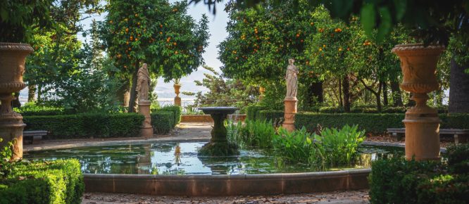 Carmen de los Mártires gardens